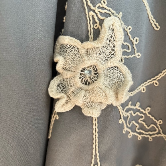 Tatyana Sleeveless, Gray, White Floral Embroidery Crystal Swing Dress - Picture 5 of 8